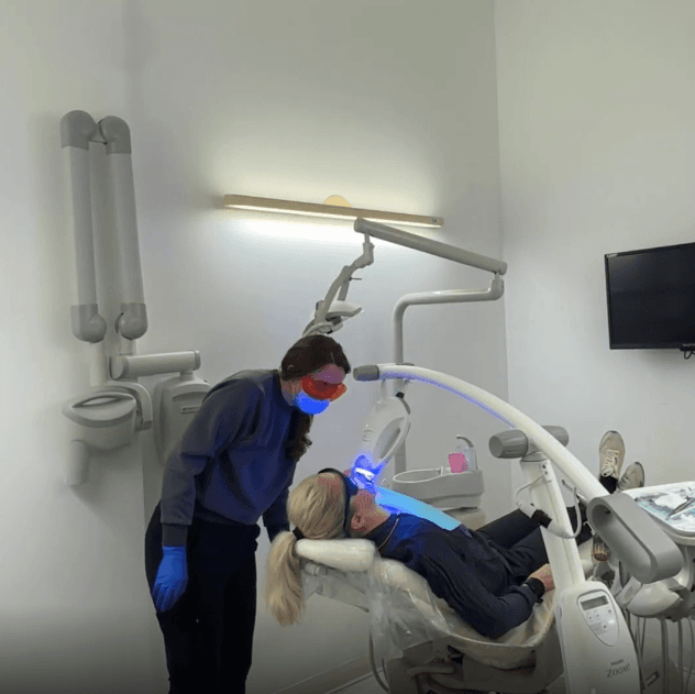 Beyond the Hype: Discovering the Best LED Whitening Accelerators